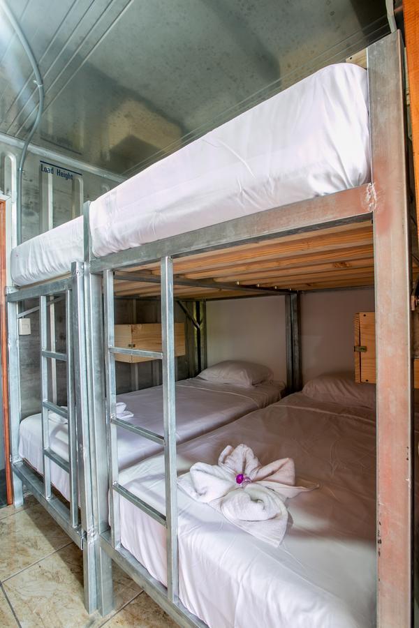 Arenal Container Hostel La Fortuna Luaran gambar