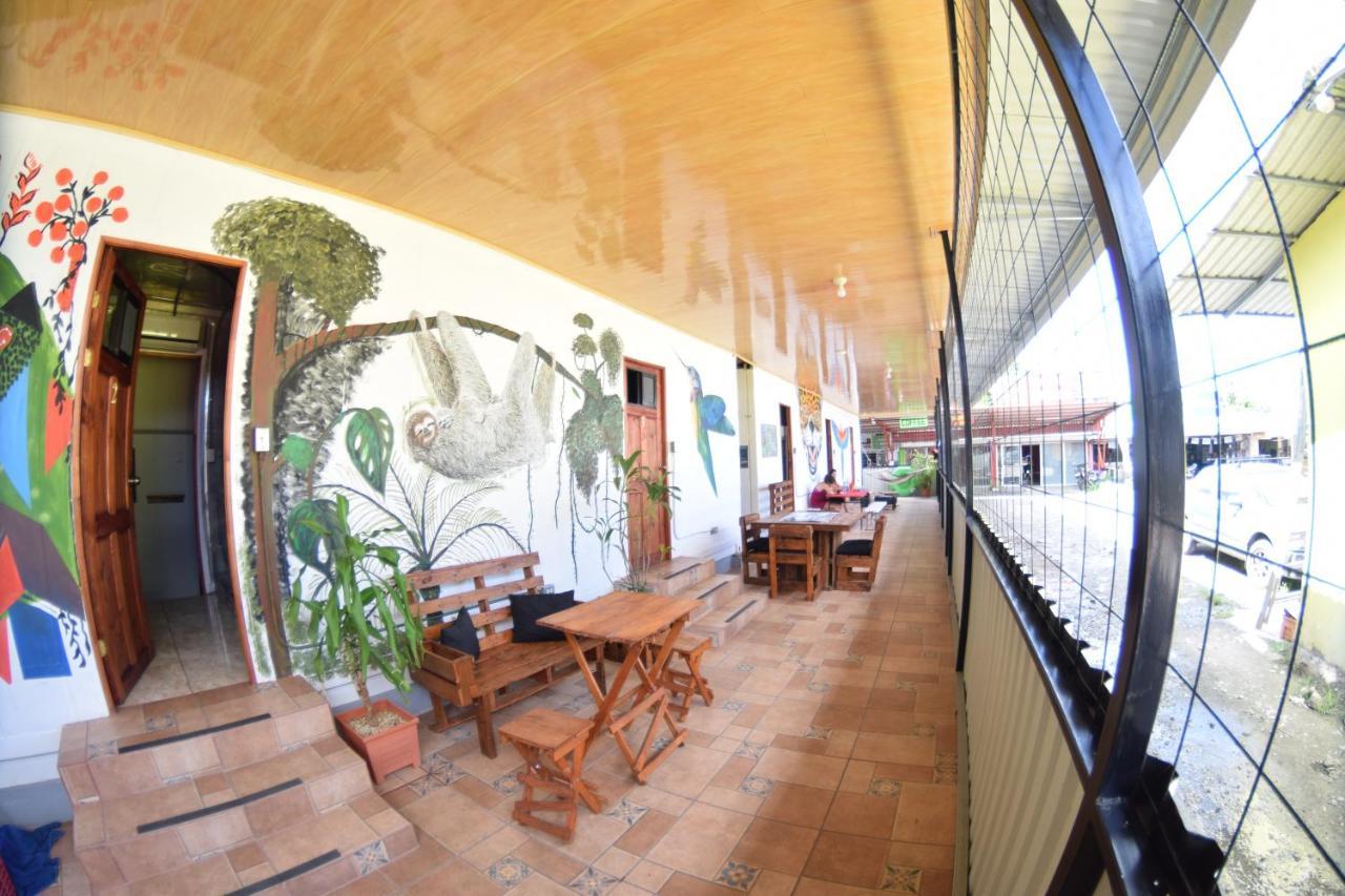 Arenal Container Hostel La Fortuna Luaran gambar