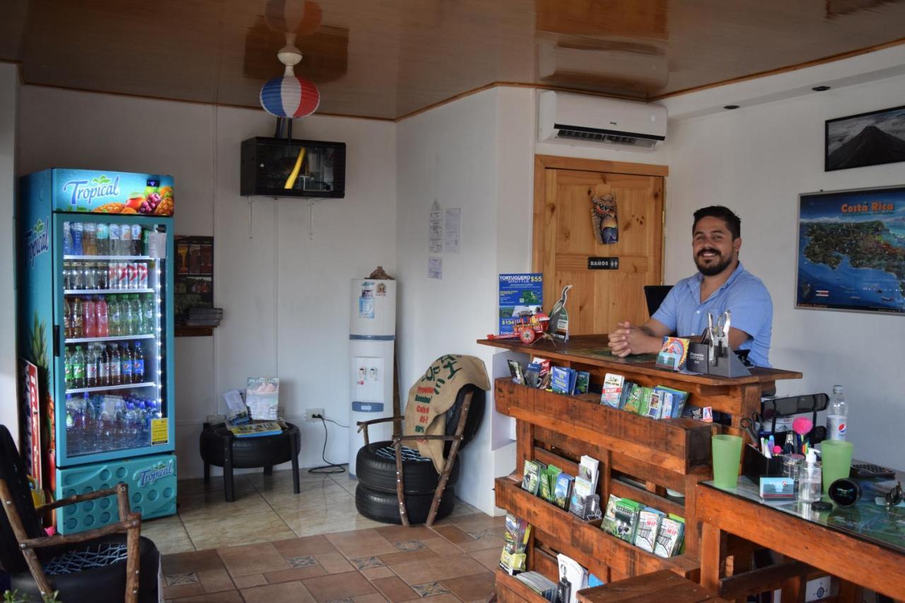 Arenal Container Hostel La Fortuna Luaran gambar