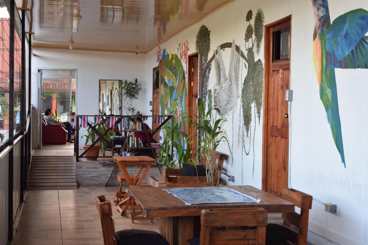 Arenal Container Hostel La Fortuna Luaran gambar