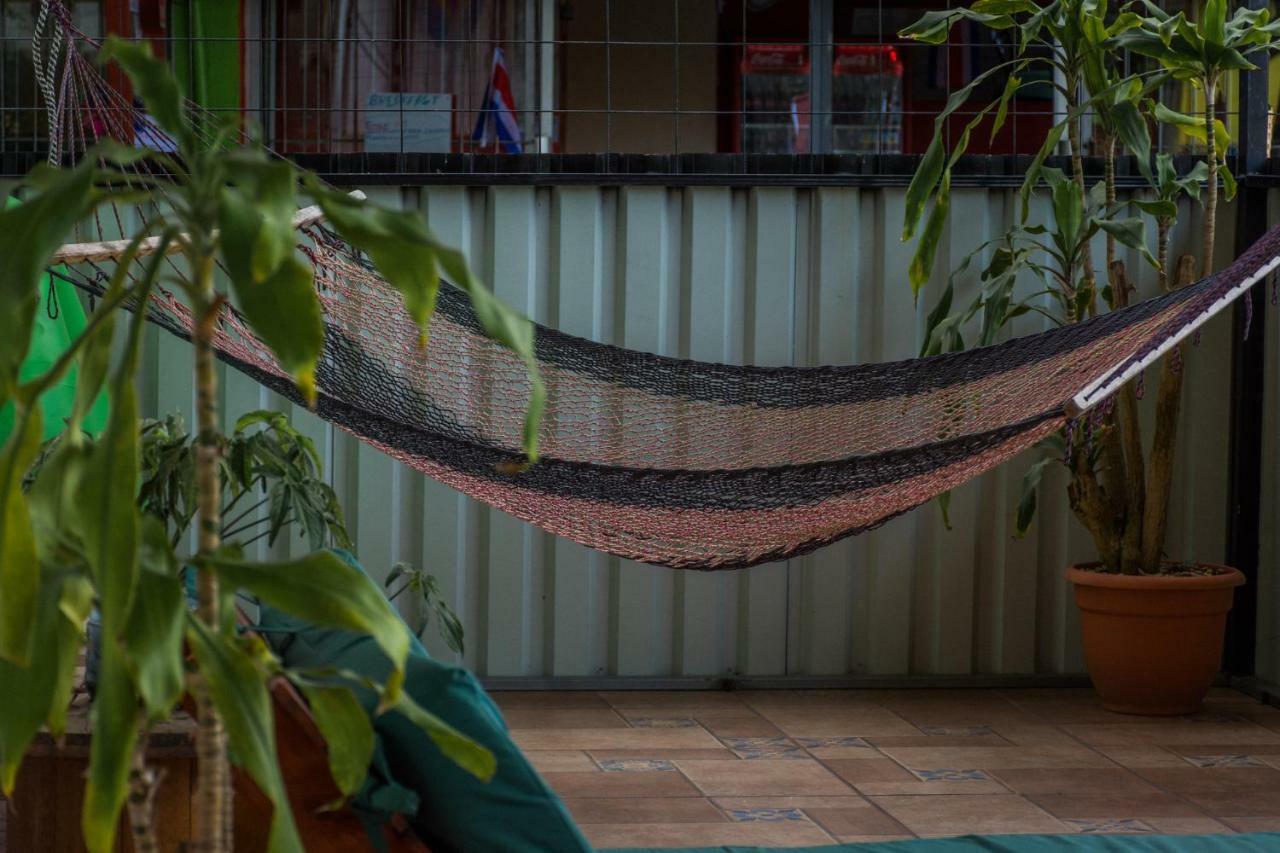 Arenal Container Hostel La Fortuna Luaran gambar
